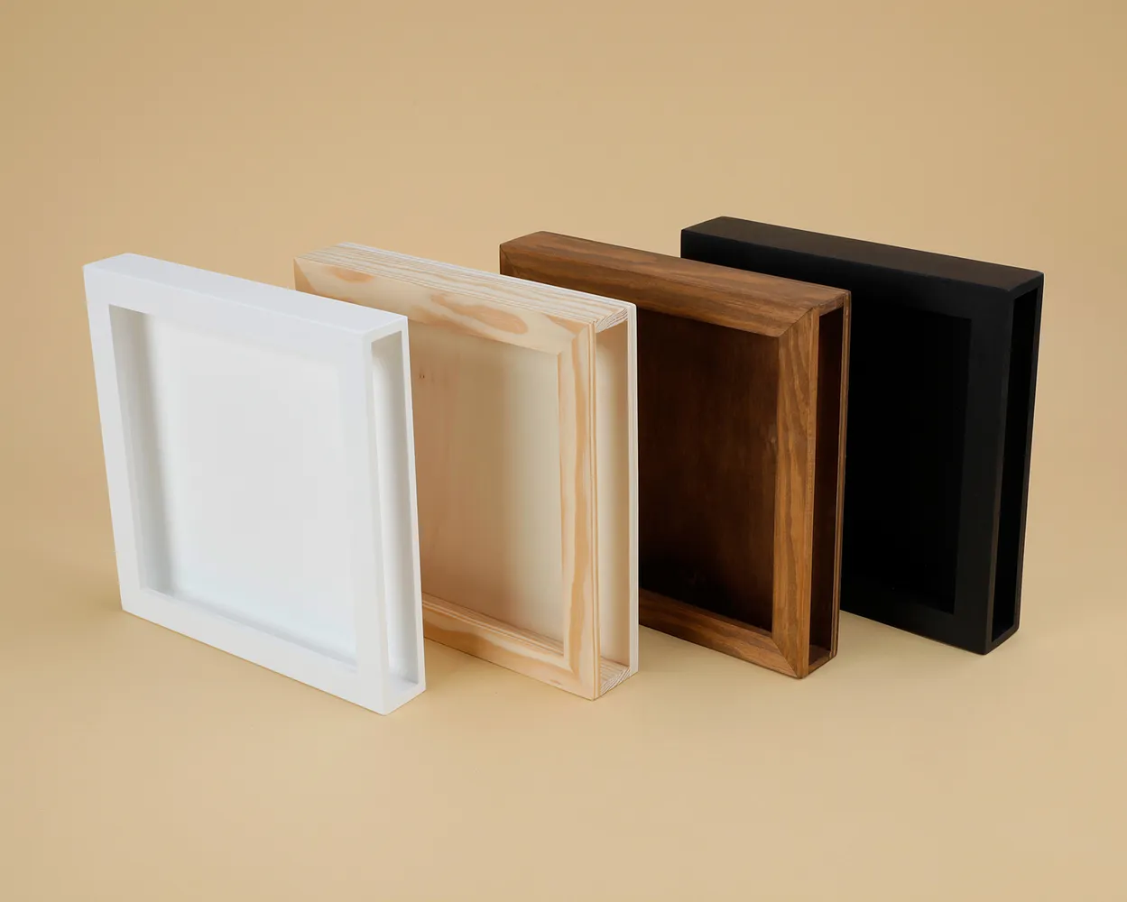 Caja madera marco con fotos sobre cartulina rigida
